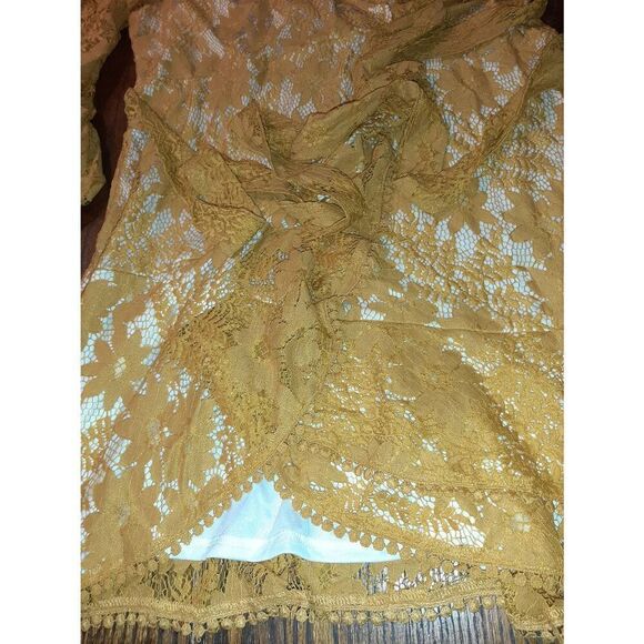 New XL Farysays Lace Wrap Mini Dress Floral V-Neck Yellow Gold Short Dress NWOT - Picture 7 of 9